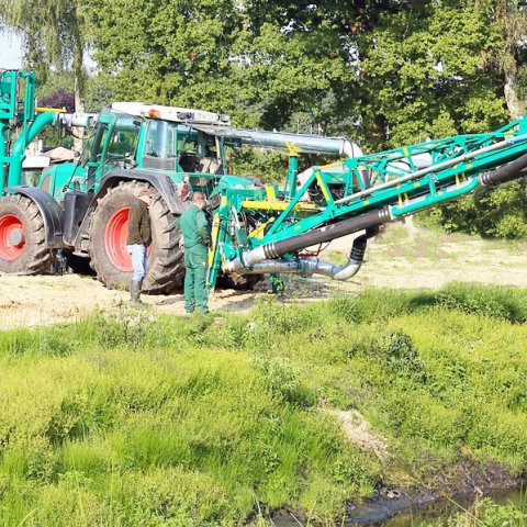 Doppelgelenkmixer Jet mit Frontbefüllung