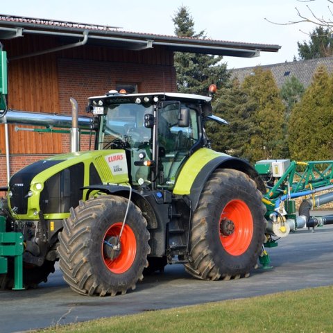 Gelenkmixer JET mit Frontbefüllung / Güllemixer