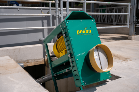 BRAND B08 mit Zapfwellendurchtrieb Elektro Güllemixer